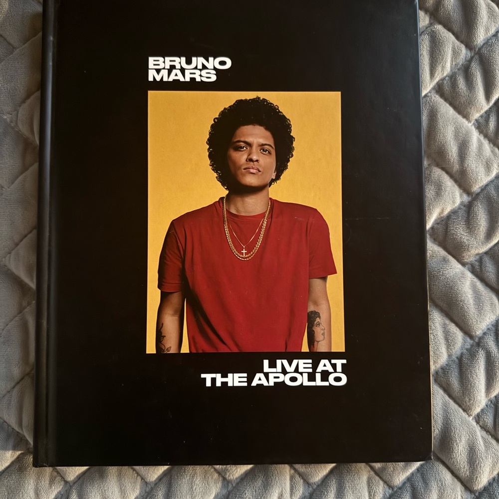 Bruno Mars Live at the Apollo Book